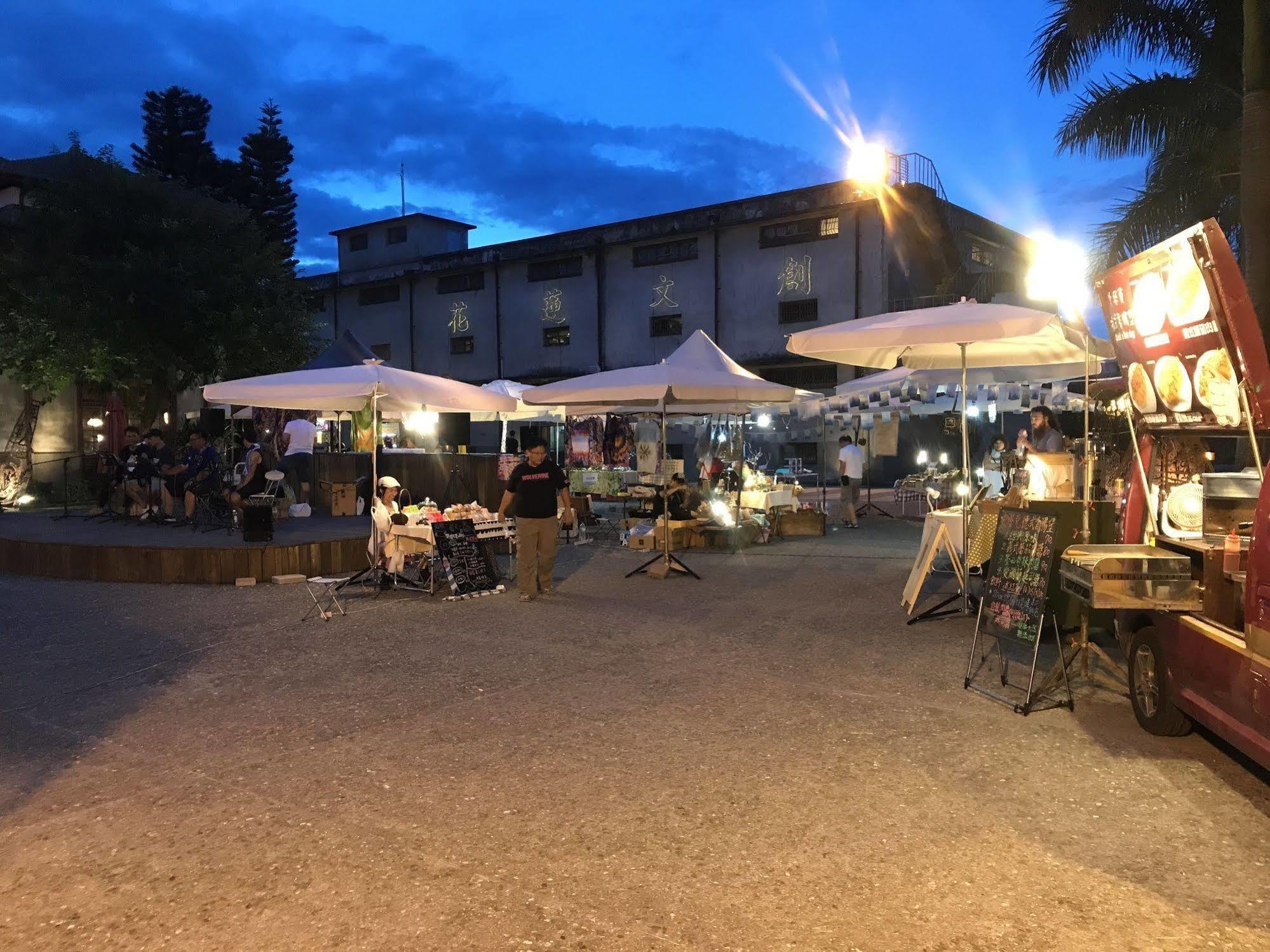 花蓮歐洲之星民宿 文創園區旁 鄰香榭大道 名產街 近東大門夜市 太平洋公園 杰西廣場 مدينة هوالين المظهر الخارجي الصورة